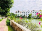 Bán gấp BT Bằng Lăng 05.12 hướng TN, diện tích 256m2 Xd 455m2 căn thô view hồ rộng, giá rẻ 19.5tỷ