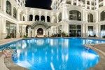 Bán suất ngoại giao căn 2PN, DT 61m2, BC Đông, view sông Hồng, cầu Nhật Tân, giá 2.39 tỷ, full NT
