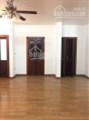 Cần bán gấp biệt thự ngõ 109 Cầu Giấy, 136m2, MT 7m, 4 tầng, gara ô tô, giá 15,6 tỷ, 0944.512.966.