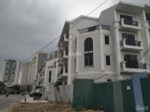 Lô góc 139m2, mặt đường 21m và 17.5m, đối diện The Manor Central Park, LH 0832000894