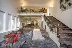 Bán gấp nhà ở Đặng Thai Mai, quận Tây Hồ. 180 m2, 80 tỷ, liên hệ 0945818836
