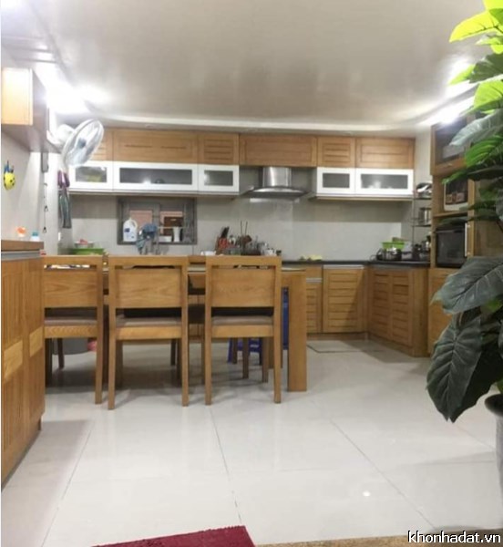 Bán nhà quận Ba Đình dưới 4 tỷ, phố Đội Cấn 5 tầng về ở luôn (Có ảnh )
