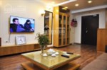 Bán gấp căn hộ tòa nhà 71 Nguyễn Chí Thanh 123m2, 3 PN, view hồ, giá 27 triệu/m2