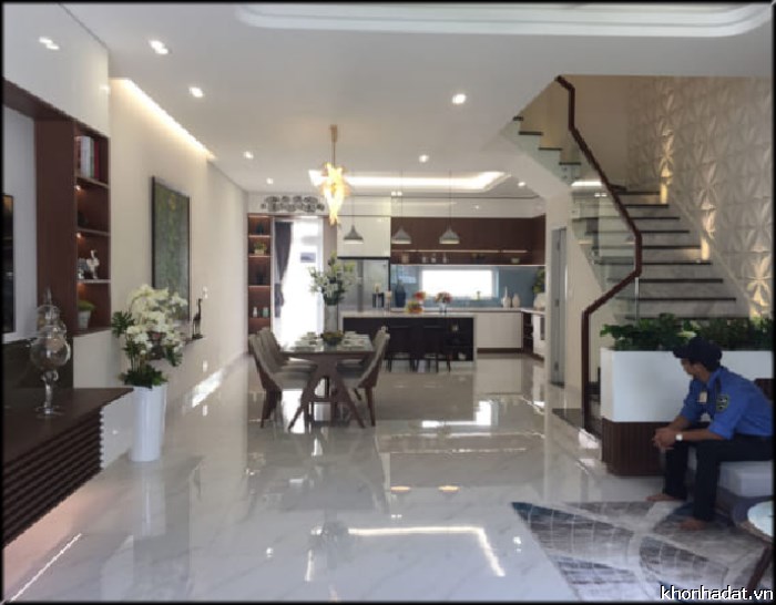 Bán nhà phân lô Cán bộ Cấp Cao phường Quốc Tử Giám, 4 phòng ngủ. Giá 13,5 tỷ