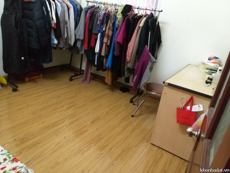 BÁN NHÀ CHÍNH CHỦ SỔ ĐỎ VUÔNG ĐẸP NỞ HẬU PHỐ TÔN THẤT TÙNG DT: 35M. GIA.3.5 TỶ.