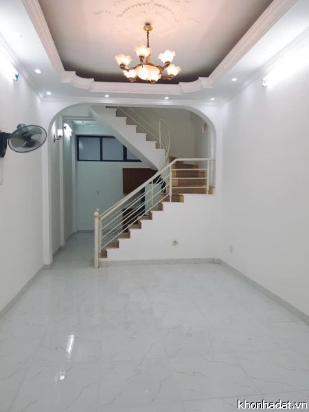 Bán nhà siêu đẹp phố Thái Hà 47m2, 5t giá 4.7 tỷ,ở luôn, gần ô tô.