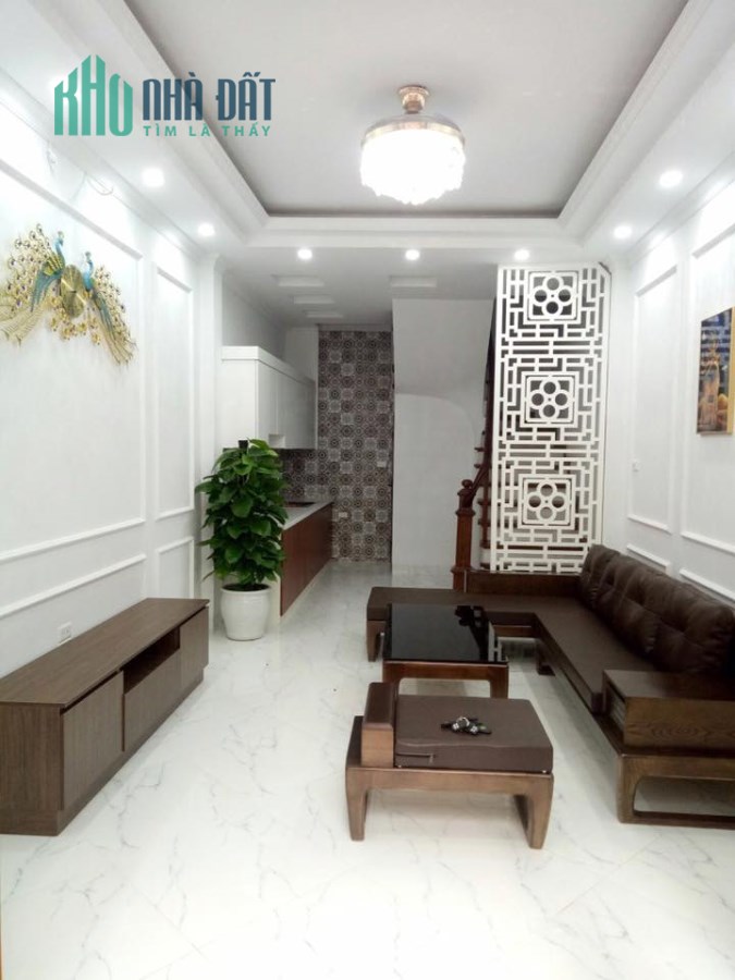 Nhỉnh 1 Tỷ Có Ngay Nhà Mặt Đất Xây Mới 3 Tầng Gần Mặt Phố Tạ Quang Bửu.
