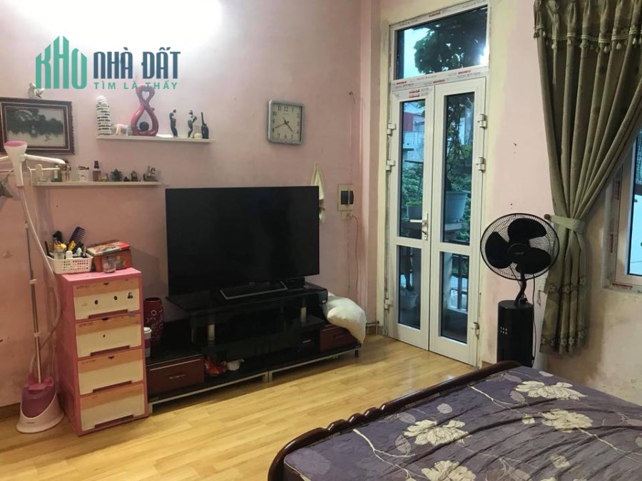 Bán nhà Khương Đình 40M x 4T , MT4.5 , 3.2 tỷ Thanh Xuân.