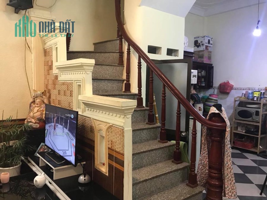 Bán nhà Khương Đình 40M x 4T , MT4.5 , 3.2 tỷ Thanh Xuân.