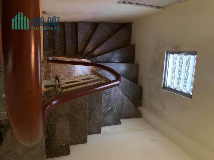 23m2- 6 tầng-Ngõ rộng- ô tô 20m- 2 tỷ đường Bạch Đằng