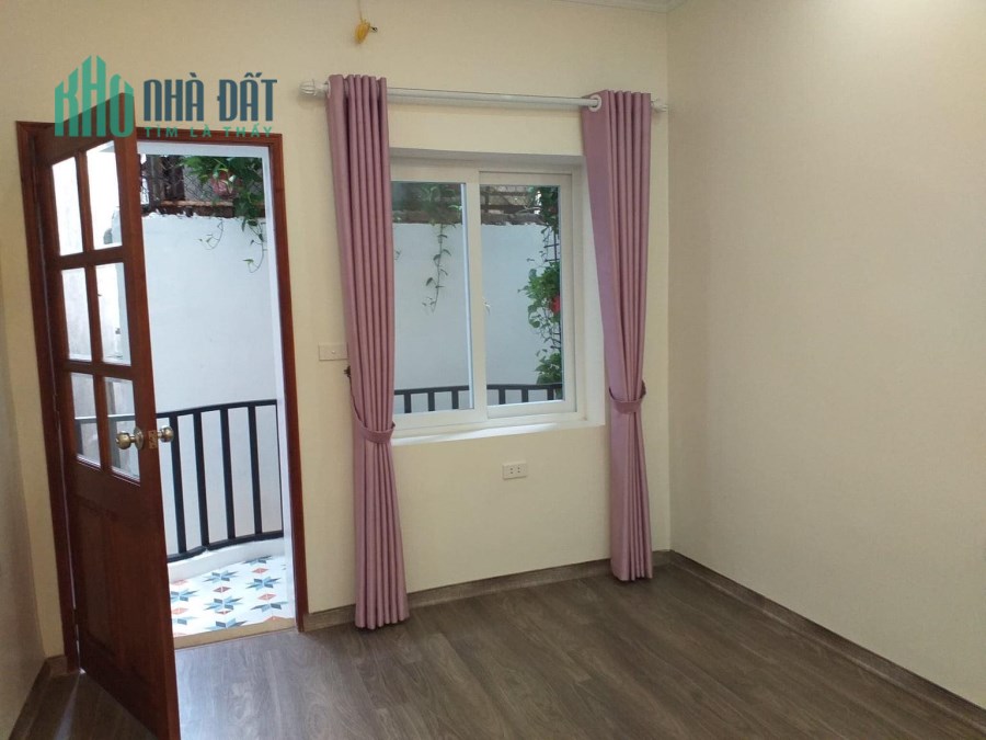SIÊU PHẨM HAI BÀ TRƯNG, BAY TRONG NGÀY, MẶT NGÕ KINH DOANH SẦM UẤT