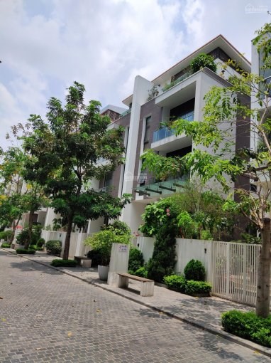 Cần bán gấp căn biệt thự mặt phố Nguyễn Tuân,ngõ 40 Ngụy Như Kom Tum dt 224m x 4 t 32 tỷ
