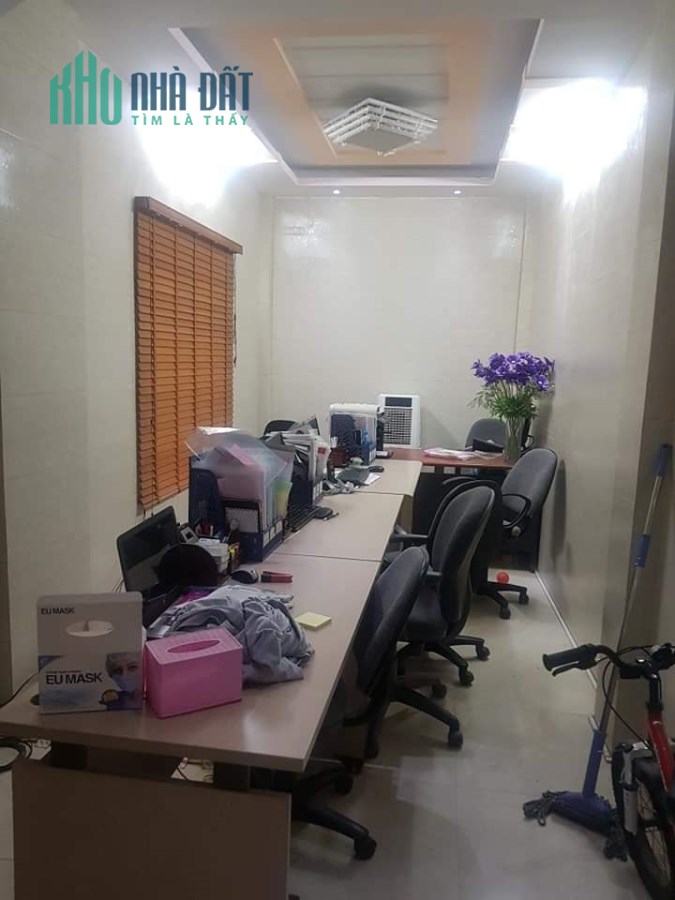 Mặt tiền khủng,  7 chỗ đỗ cửa,  đường Hoa Bằng-Cầu giấy 58mx4T nhỉnh  4 tỷ siêu đẹp LH 0969059243