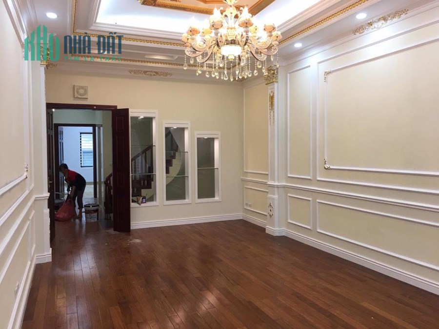 Chính chủ cần bán số 193 nhà mặt phố Trung Kính, Hoa Bằng, Mạc Thái Tổ 78m2,mt 5 m giá 15 tỷ