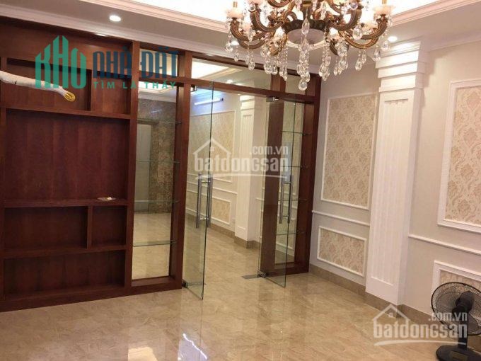 chính chủ bán tòa nhà 7 tầng  mặt phố Trung Kính đôi dt 60 m2 x 7 t giá 9,6 tỷ