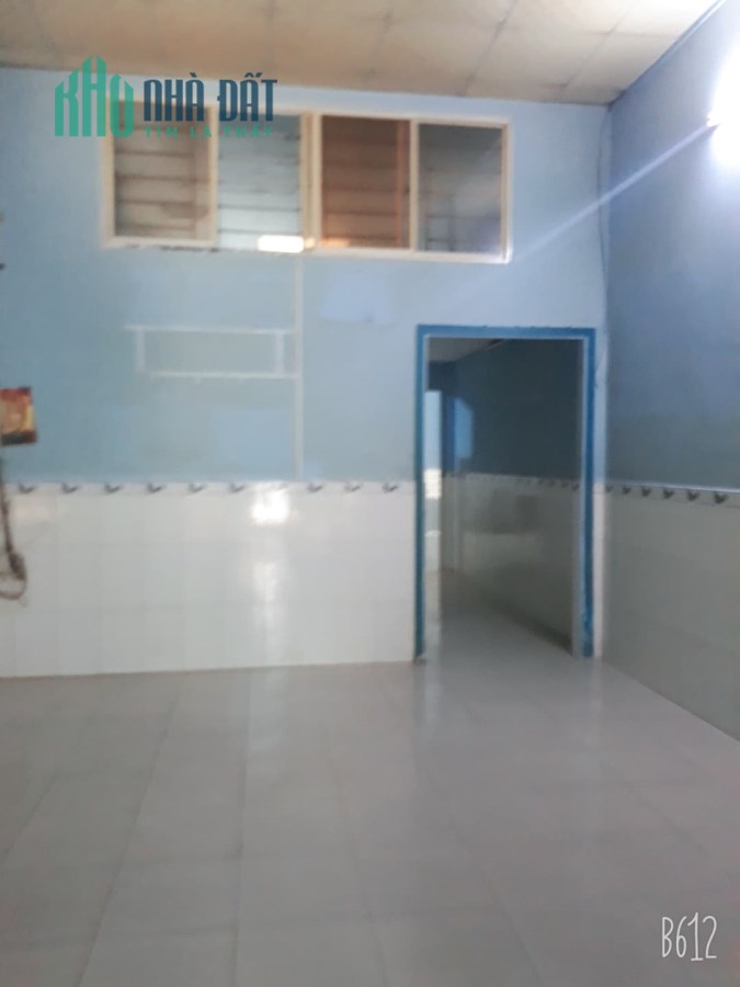 Bán nhà siêu rẻ  Hòa Bình Hiệp Tân Tân Phú, 80m2, giá 5.2 tỷ TL.