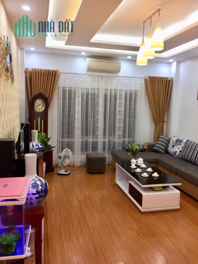 Bán nhà chính chủ, phố Tô Vĩnh Diện, Thanh Xuân, HN. DT 73m2; Giá 5,6 tỷ.