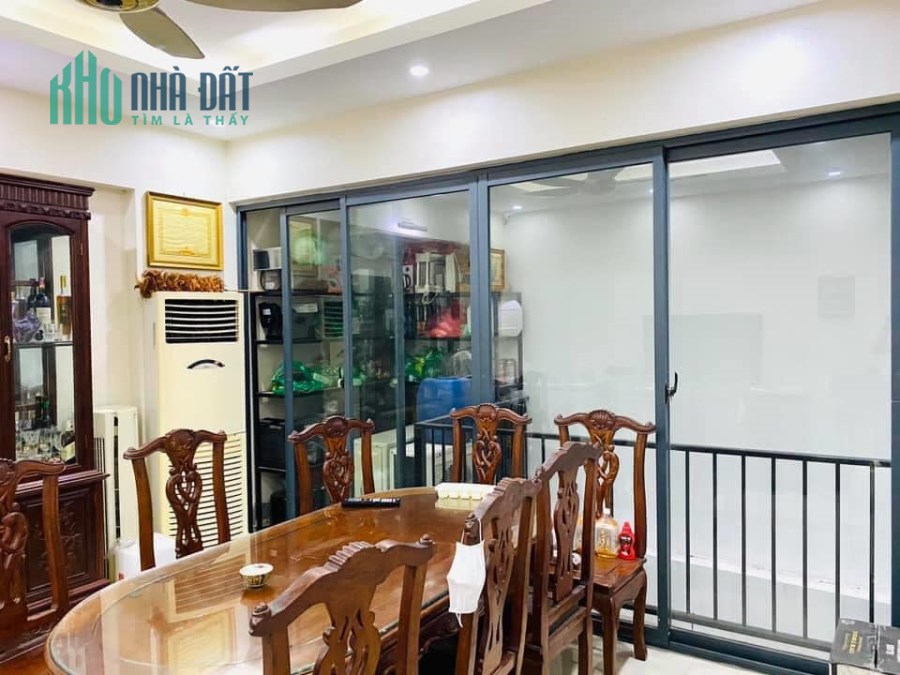 Bán Nhà Ngã Tư Sở 40m2, 7 tầng, MT4m Gara ô tô, Thang Máy, Vừa Ở vừa Kinh Doanh 8 tỷ