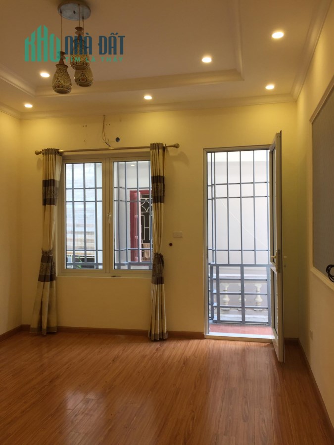 Lô góc Thái Hà, Đống Đa, Siêu hiếm, DT 40m2, Ngõ thoáng, Gần phố, Ba gác đỗ cửa.