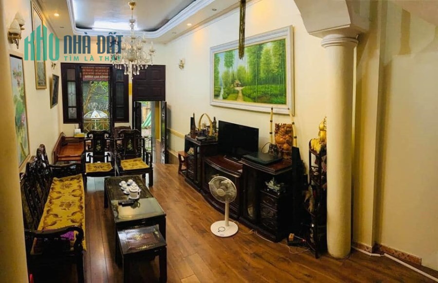 Thang máy, gara ô tô - Bùi Xương Trạch, Thanh Xuân, HN. DT 60m2; giá 6,5 tỷ.