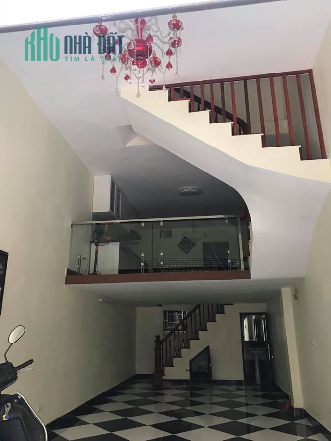 Cần Bán Nhà Khương Trung 45m2 , 5 tầng mặt tiền 4.2m, giá 6.9 tỷ.