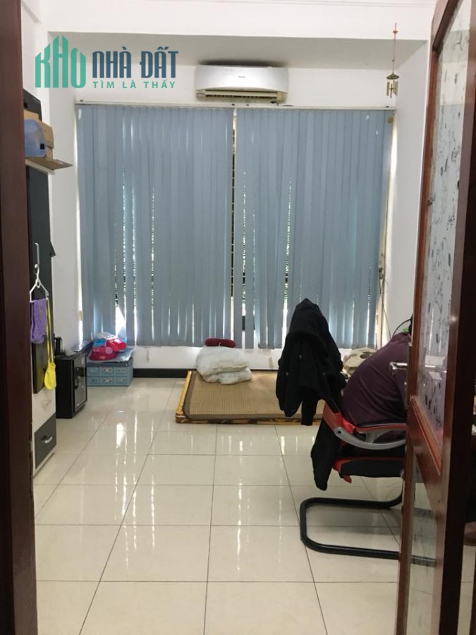 Bán nhà Nguyễn Chí Thánh 5 tầng 6,9 tỷ