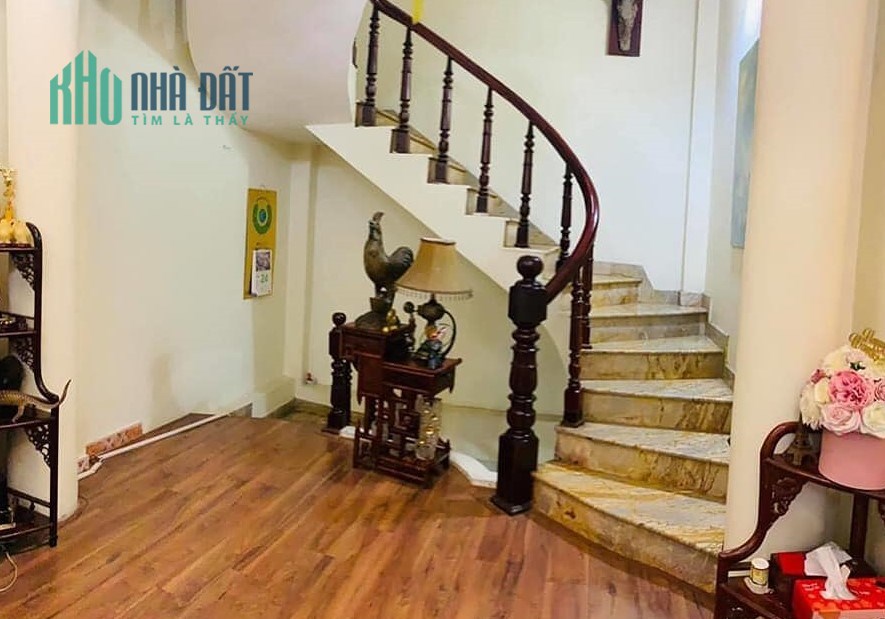 Bán nhà phố Nguyễn Ngọc Nại, Thanh Xuân, HN. DT 65m2; giá 4,3 tỷ.
