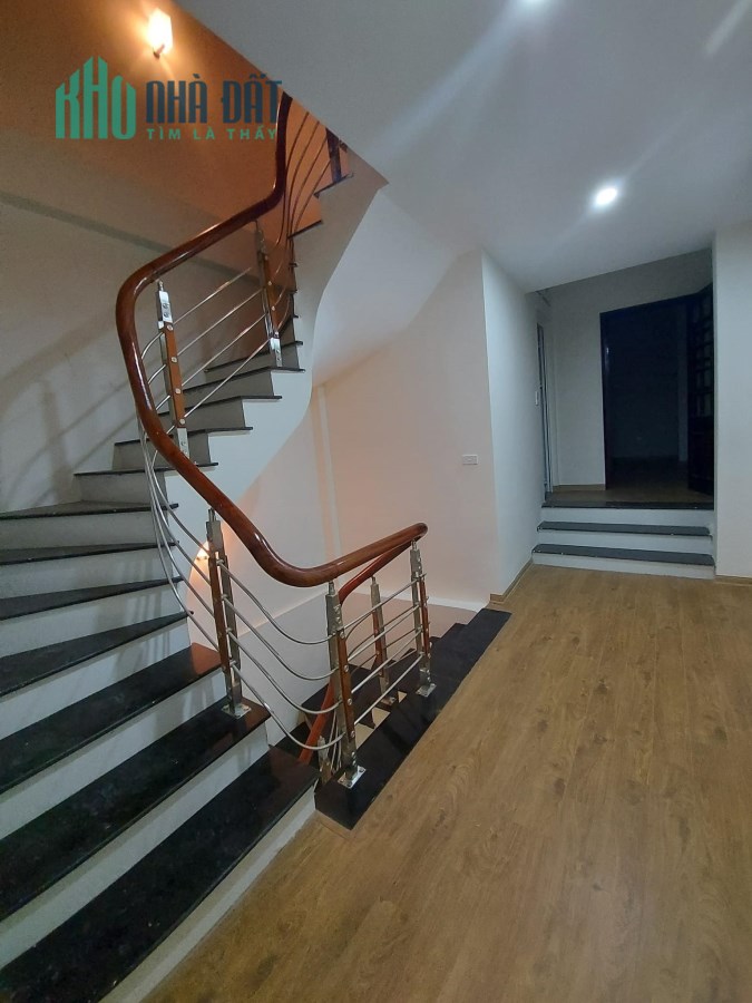 Ô tô 20m, Vip 4 tầng, 65m2, MT 4m, 5.5 tỷ, an sinh đỉnh đường Hồng Hà