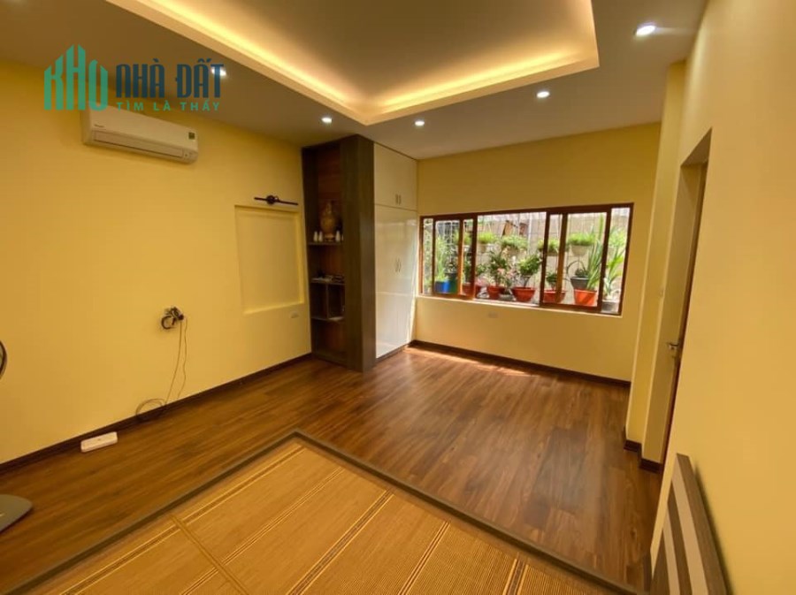 NHÀ GIANG VĂN MINH - BA ĐÌNH CỰC HIẾM 38m2, 4 TẦNG, CHỈ  2.5 TỶ.