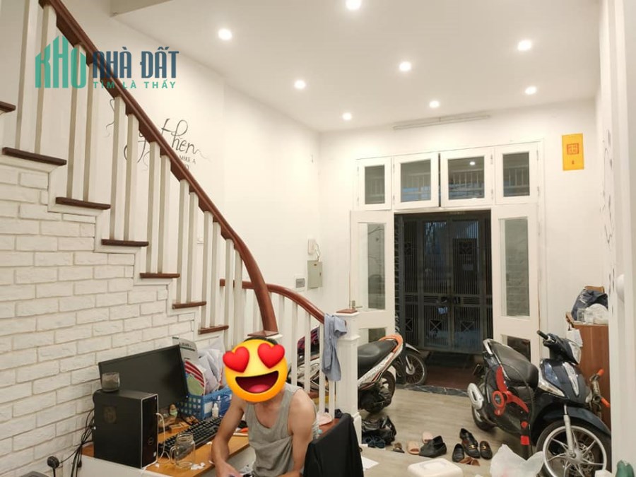 Chỉ với 3,9 tỷ, có nhà đẹp 47m2 - Ngõ 77 Bùi Xương Trạch, Thanh Xuân, HN