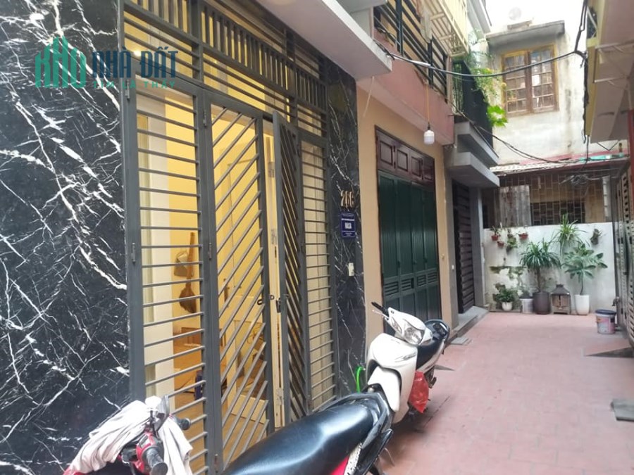 Bán nhà ngõ 77 Bùi Xương Trạch, Thanh Xuân, HN. DT 45m2. Giá 3,85 tỷ