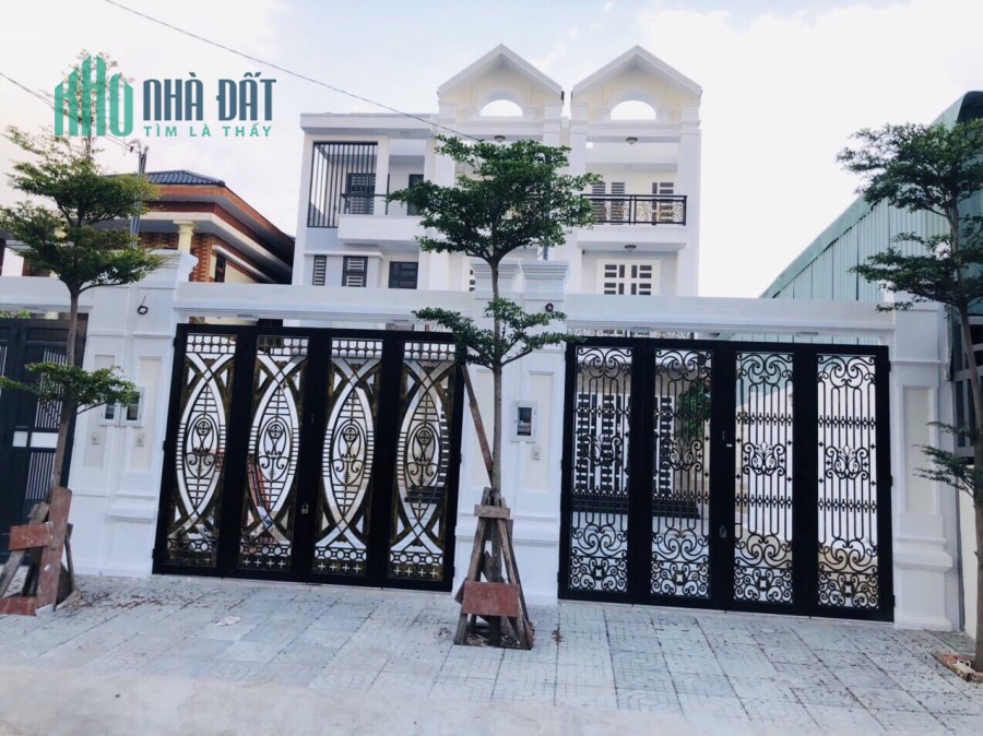 Bán nhà phố 1 trệt 3 lầu kiểu dáng sang trọng ngay Bình Thạnh phù hợp cho cả kinh doanh và ở