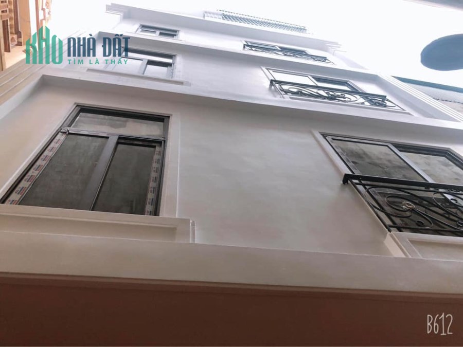 HOÀNG HOA THÁM: 5 TẦNG x MT 6M, NHÀ ĐẸP-NỘI THẤT SANG TRỌNG, NGÕ RỘNG-THOÁNG CHỈ VỚI GIÁ 4.15 TỶ.