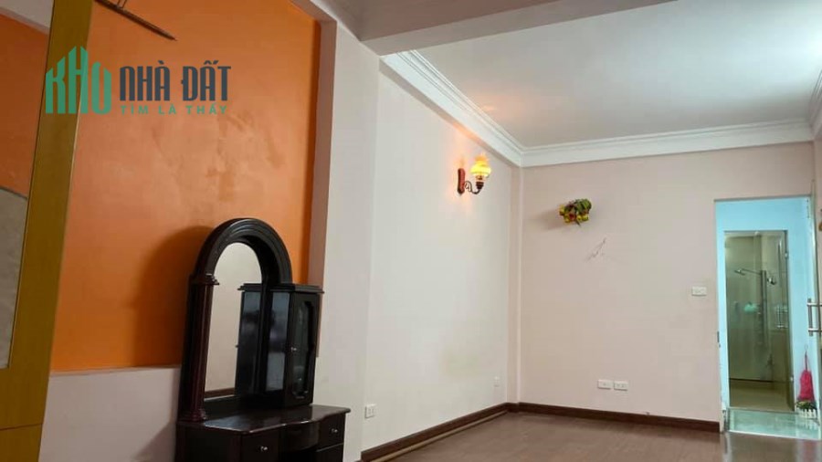 Bán Nhà Thái Hà, 78m2, 4T, MT 4m, chỉ 4.7 tỷ. ô tô.