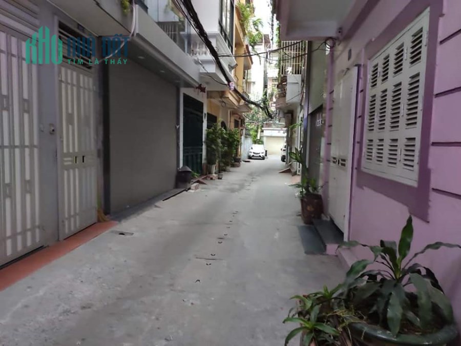 Bán nhà Ngọc Khánh, ở luôn, ngõ nông, 5 tầng, 3.65 tỷ.