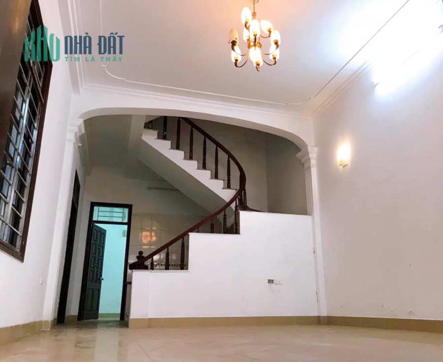 Bán Nhà Ngọc Thụy 85 M2, 3 Tầng, ô Tô Vào Nhà, Giá 4.95 tỷ, 0979120272.