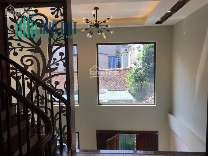Bán nhà 4 tầng ngõ 155 Cầu Giấy 45m2, ô tô 4 chỗ đỗ qua cửa, kinh doanh  được gía 5.5 tỷ