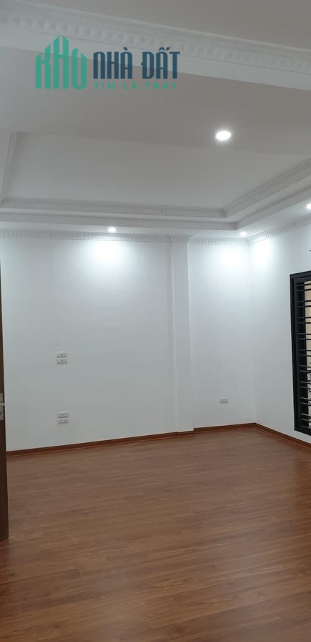 Đầm Trấu, phân lô ô tô tránh, 38m2, 5T, Mt 5m, 3.95 tỷ có TL.