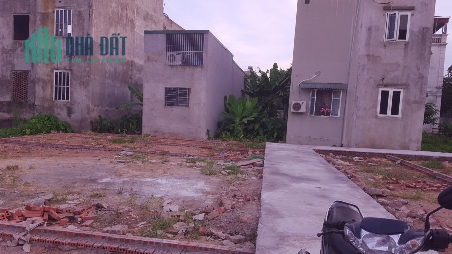 BÁN ĐẤT SỔ ĐỎ 31,7m2, TẢ THANH OAI, THANH TRÌ