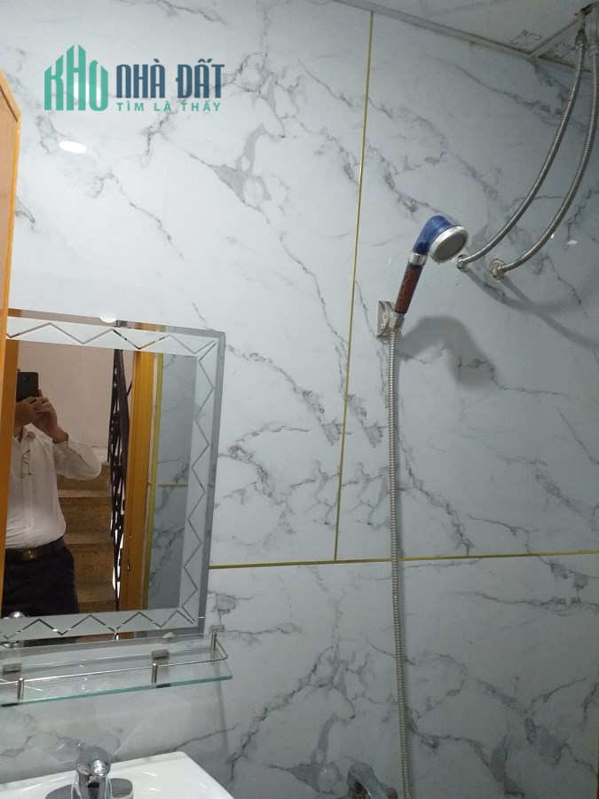 Khâm Thiên, Trung Tả, ô tô đỗ cửa, 24m2, 4T, Mt 3.5m, 2.1 tỷ