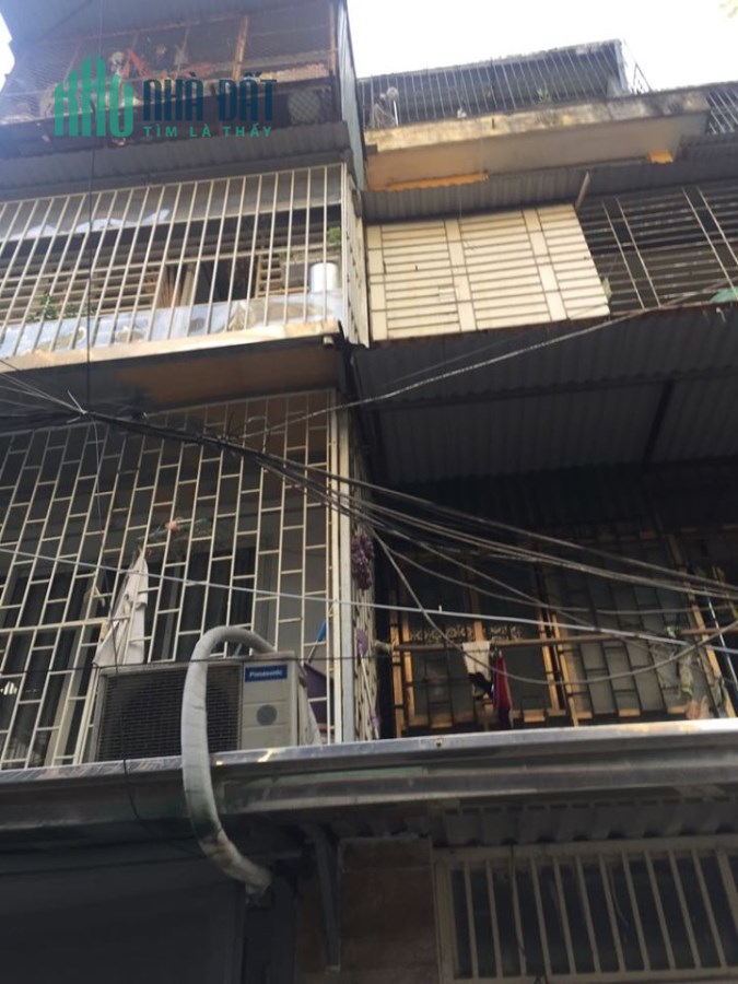 NHÀ ĐẸP, Ở NGAY, THOÁNG, Ô TÔ TRƯỚC CỬA, HOÀNG SÂM, HÀ NỘI, 40m x 4 TẦNG, GIÁ 2,9 TỶ.