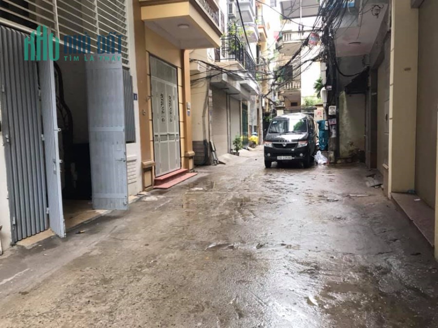 Bán nhà phân lô Hoàng Ngân-Nguyễn Thị Định, ô tô sát nhà, 53m2x5t, giá 5,8 tỷ