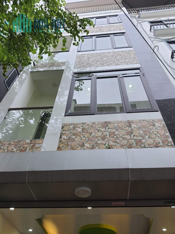 CHÍNH CHỦ BÁN NHÀ XUÂN THỦY, 4 NGỦ NHƯ MƠ, 50m2*4.5T, GIÁ 3.1 TỶ, LH: 0394902347