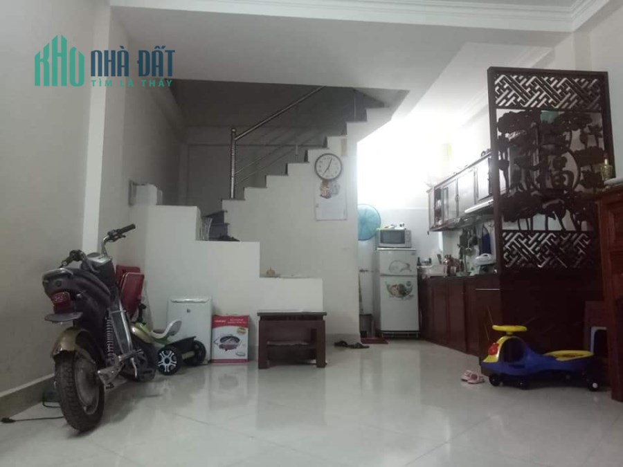 3 bước chân ra Nguyễn Xiển nhà 34m2 chỉ 1.9 tỷ