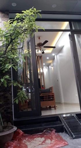 NHÀ SIÊU HIẾM HAI BÀ TRƯNG --- 50M MÀ GIÁ CÓ 3,2 TỈ ---