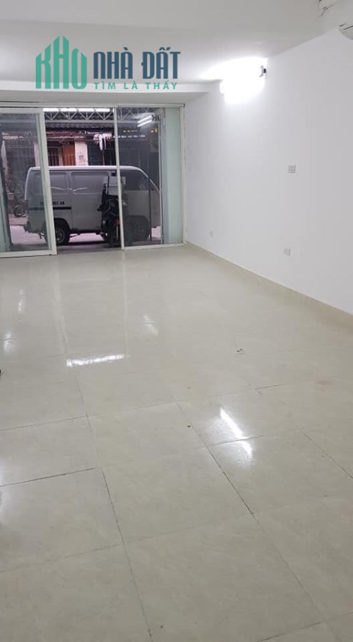 bán nhà phố Tô Hiệu diện tích 50m2, mặt tiền 3.5m, giá 2.75 tỷ