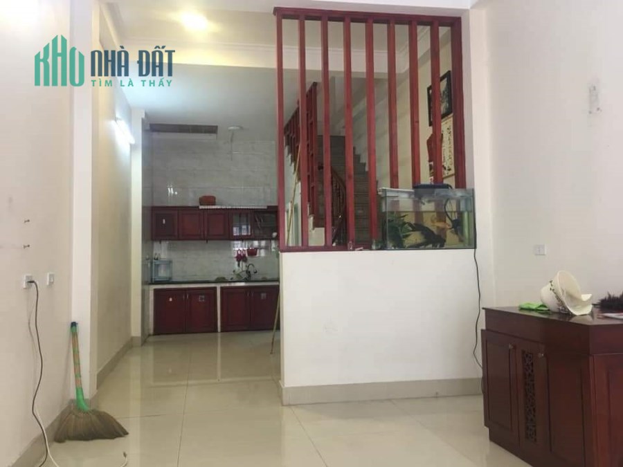 Thạch Bàn, ngõ rộng, ô tô gần, nhà đẹp, 38m2, 5 tầng, 2.5 tỷ