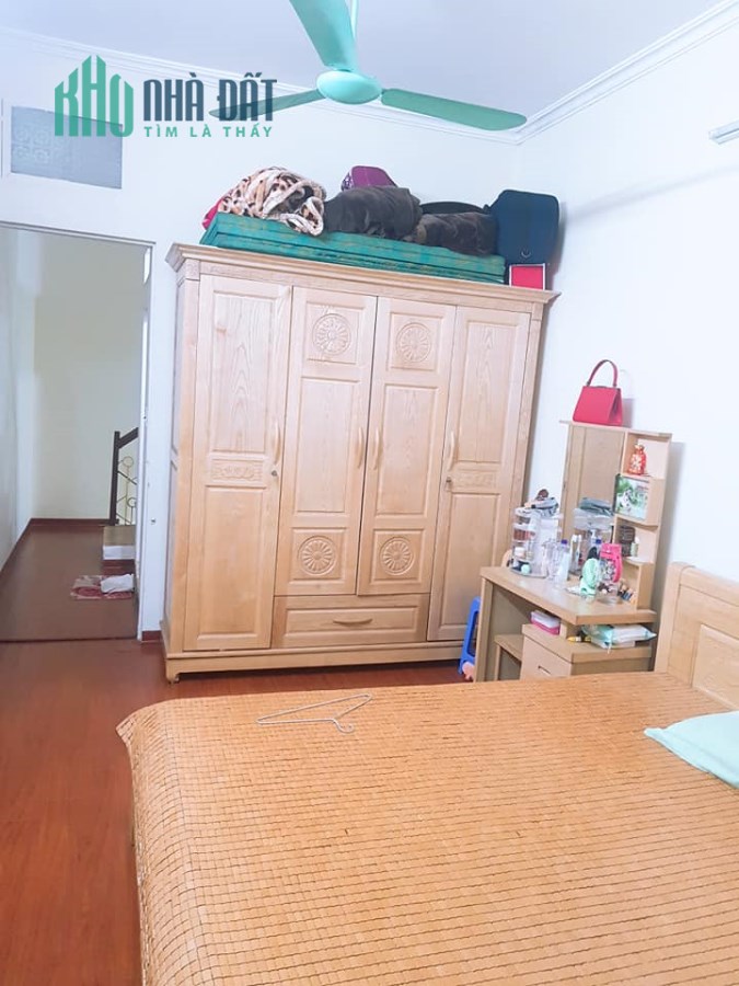 Bán nhà Ngõ 211 khương Trung Thanh Xuân, 30m2, 3t, chỉ 2.3 tỷ.