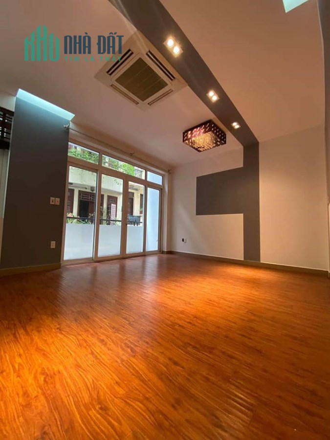 Bán Nhà Tây Hồ, phân lô víp, ô tô vô nhà. 45m2, 6 tầng, 6.5 tỷ.