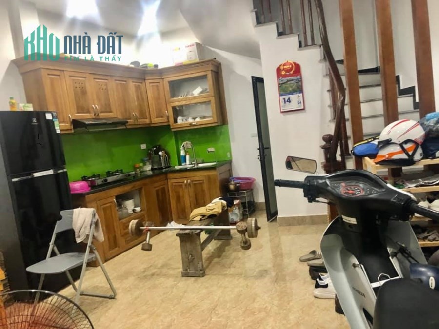 Nhà sát phố Hạ Đình-Thanh Xuân, 5 tầng, full nội thất - giá chỉ hơn 2 tỷ
